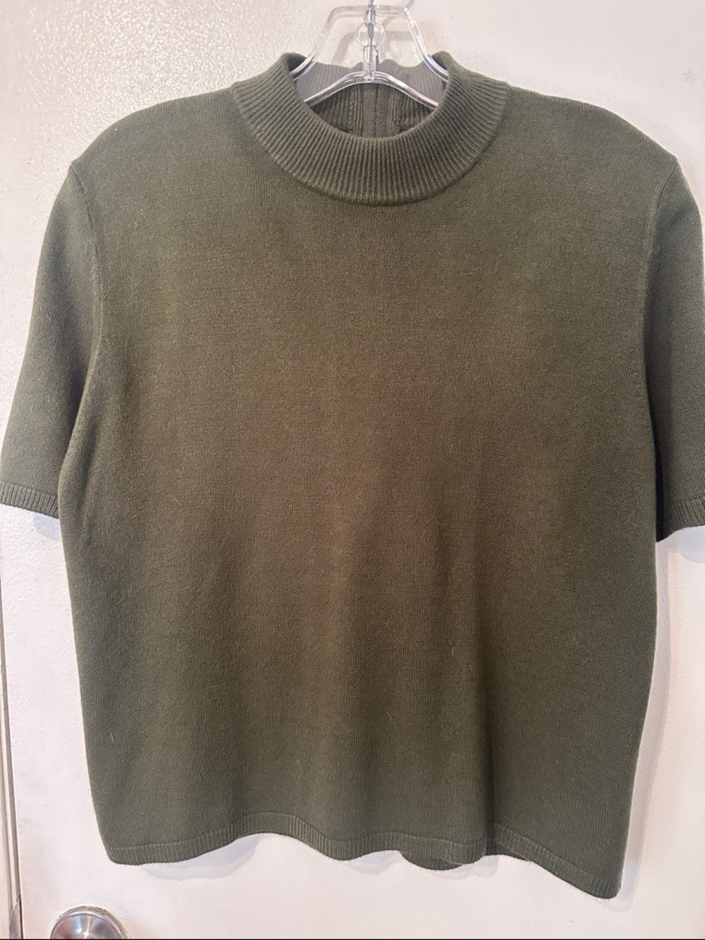 Women’s Olive Short-Sleeve Knit Sweater